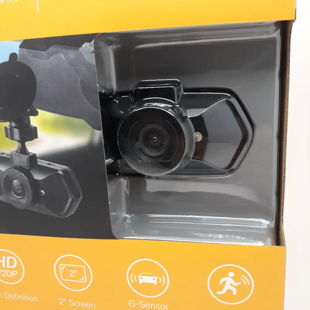YADA 720P Dash Road Camera, 120-Degree Wide Angle Lens, G-Sensor 4GB SD Card